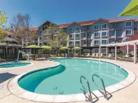 La Quinta Inn & Suites by Wyndham Denver Tech Center - プール