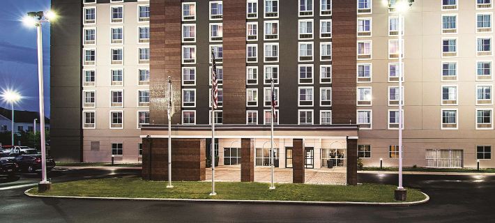 La Quinta Inn & Suites by Wyndham Cincinnati Sharonville シャロンビルのホテル