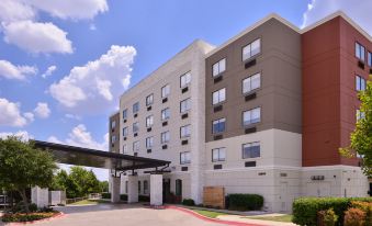 Holiday Inn Express & Suites Mesquite