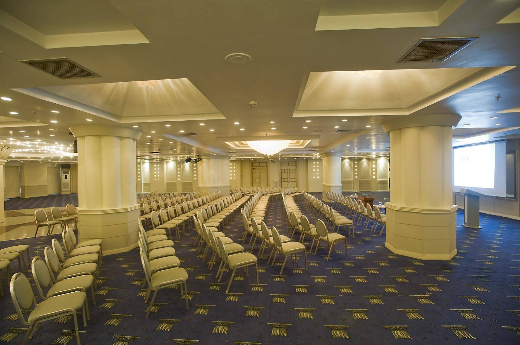 Kervansaray Thermal Convention Center & Spa