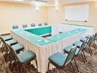 La Quinta Inn & Suites by Wyndham Las Vegas Red Rock Hotels near Durango Hills Golf Course