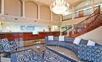 Holiday Inn Express & Suites Lake Charles