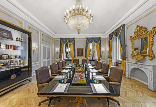 더 세인트. 레지스 롬