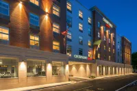 Courtyard Edgewater NYC Area Hotels in North Bergen