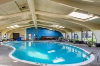 Quality Inn Hotels in Perrysburg