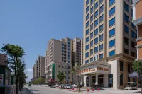 Vienna Hotel (Shanwei Honghaiwan) Hotels near Red Bay Gulf