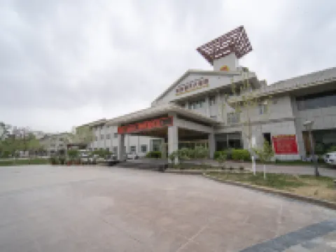 Western Regions Spring Hotel Hotels in Wensu