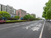 Dongting  Hotel Hotels in Nan County