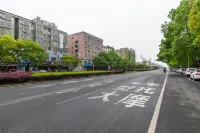 Dongting Huatian Hotel Hotels in Nan County