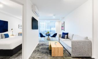 Brady Apartment Hotel Flinders Street