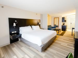 Holiday Inn Express & Suites Shelbyville