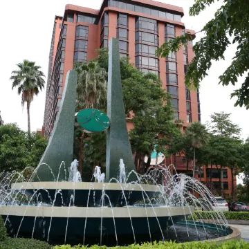 The Emerald Hotel Bangkok Ratchada Отели рядом с достопримечательностью «Станция метро Ratchadapisek»