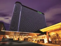 Borgata Hotel Casino & Spa Hotels near Central Pier