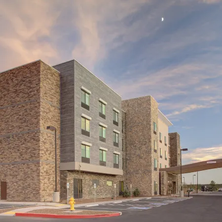 Fairfield Inn & Suites Flagstaff East