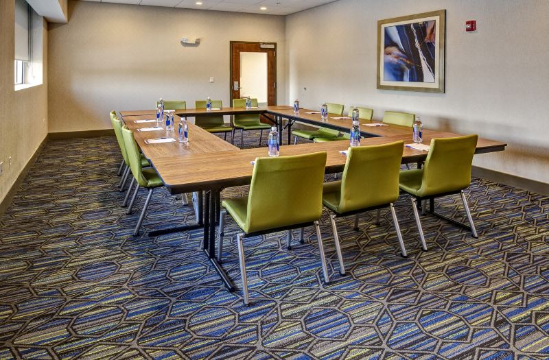 Holiday Inn Express Louisville Airport Expo Center by IHG photo 5
