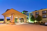 Holiday Inn Express & Suites Richfield