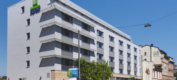 Holiday Inn Express Frankfurt Messe 프랑크푸르트 호텔