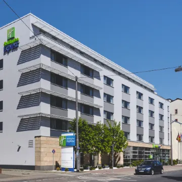 Holiday Inn Express Frankfurt Messe Отели рядом с достопримечательностью «Банхофсфиртель»