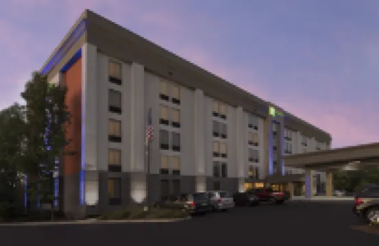 Holiday Inn Express ANDOVER NORTH-LAWRENCE by IHG Hotels near Holt Hill