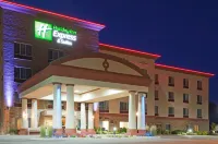 Holiday Inn Express & Suites Wausau فنادق في Weston