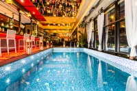 The Smallville Hotel - Pools