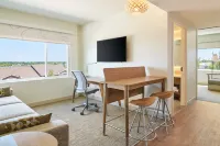 Element West des Moines