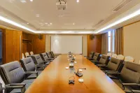 Tianxiachan Binjiang Hotel Hotels in Huangmei