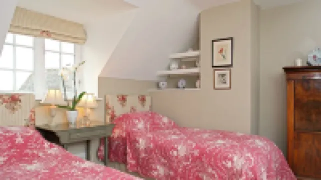 ويتشوود كوتيدج فنادق في 