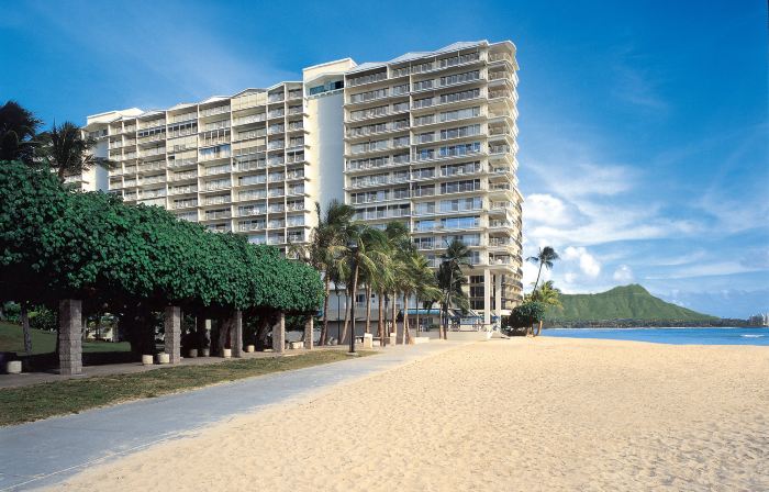 Waikiki Shore by OUTRIGGER