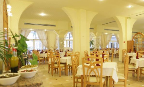 Dessole Bella Vista Resort - Housity