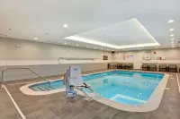 Homewood Suites by Hilton Hadley Amherst - Uima-altaat