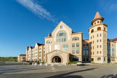 Derenshan Garden Hotel Отели рядом с достопримечательностью «Пассажирская станция Алтай-Бэй»