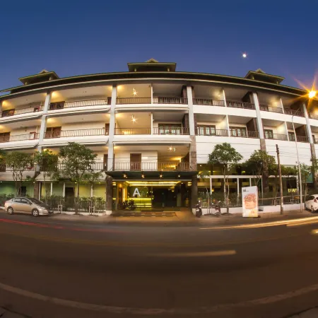 Siam Triangle Hotel