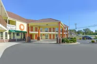 Kings Inn Hotels in LaFayette