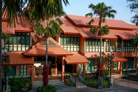 Chuchaiburi Sri Amphawa