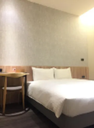 旅人驛站-中正藏書館