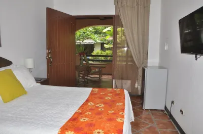 Hotel Playa Westfalia Hotels near Explore Limon