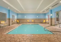 Fairfield by Marriott Cleveland - Pools