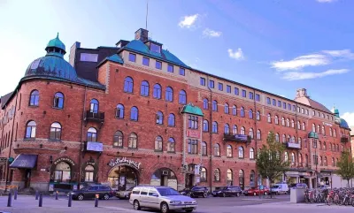 Järnvägshotellet Hotels near Strömsbro kyrka