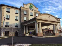 Holiday Inn Express & Suites Butler Hotels in Butler County