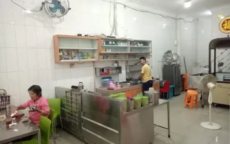 Hong Jaya Homestay - Hostel Отели в г. Bah Kapul