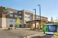 Holiday Inn Express & Suites Salisbury
