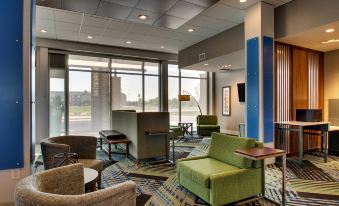 Holiday Inn Express & Suites Findlay North