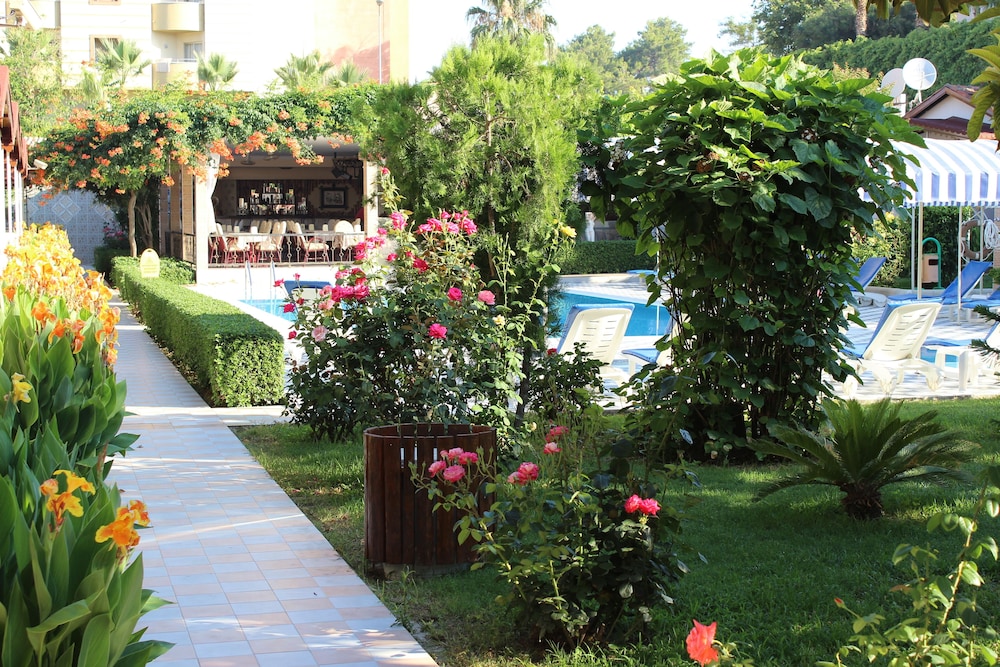 Hulusi Hotel