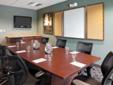 Hampton Inn & Suites Lincoln Northeast/I-80 Hotels in Lincoln