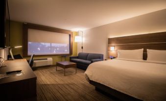 Holiday Inn Express & Suites Boston South - Randolph