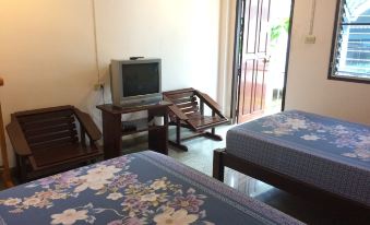 Boon Piya Resort - Housity