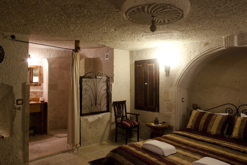 Koza Cave Hotel