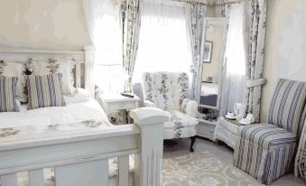 Wall Hill Farm - Housity