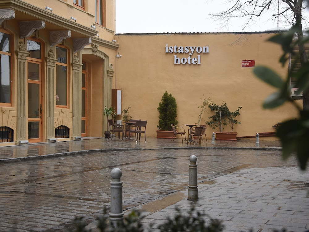 Istasyon Hotel (İstasyon Hotel)